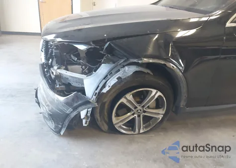 2020 Mercedes-Benz Glc 300 z USA, uszkodzony, nr VIN WDC0G8DBXLF719922